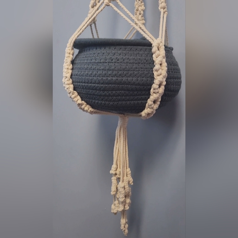 Handmade Crocheted Hanging Book Holder - Picture 5 of 6
